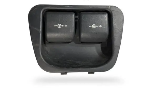 BMW X5 E53 12 V Socket (rear) 8254339