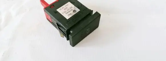 Traction control (ASR) switch