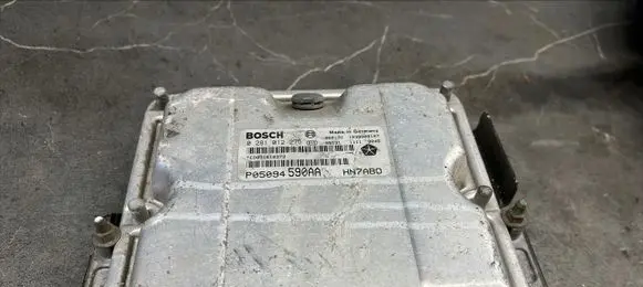 Chrysler Grand Voyager IV Engine control unit/module ECU 0281012275