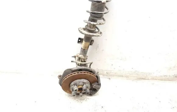 Volkswagen Polo VI Front wheel hub spindle knuckle 