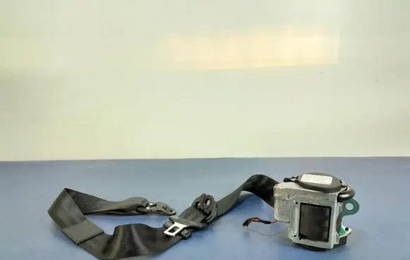 Audi A8 S8 D3 4E Front seatbelt 4E1857705
