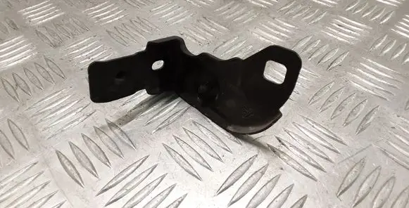 Opel Insignia A Fender mounting bracket