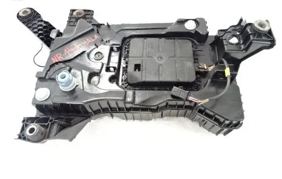 Peugeot 308 AdBlue liquid reservoir 9818559380