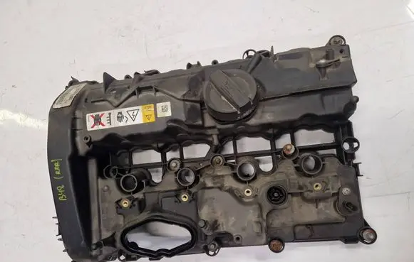 BMW 5 G30 G31 G38 Rocker cam cover 70557891