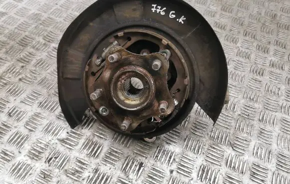 Infiniti Q50 Rear wheel hub