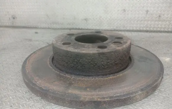 Volkswagen Transporter - Caravelle T4 Front brake disc