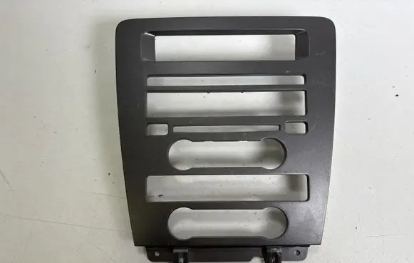 Ford Mustang V Radio/GPS head unit trim 6304302AB