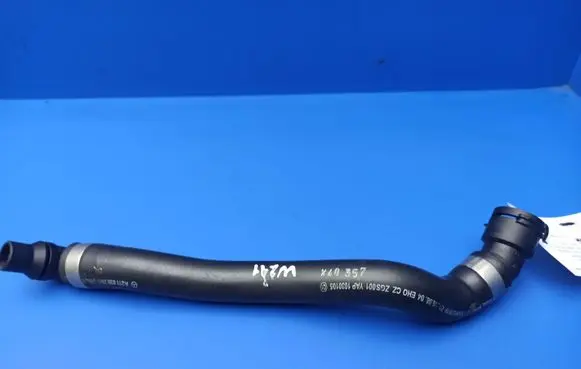 Mercedes-Benz E W211 Heater radiator pipe/hose A2118302896