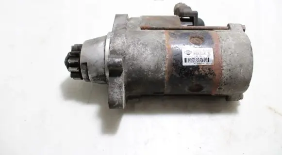 Nissan Almera Tino Starter motor