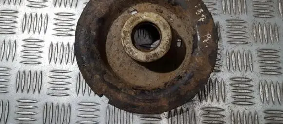 Chrysler Voyager Coil spring mount 