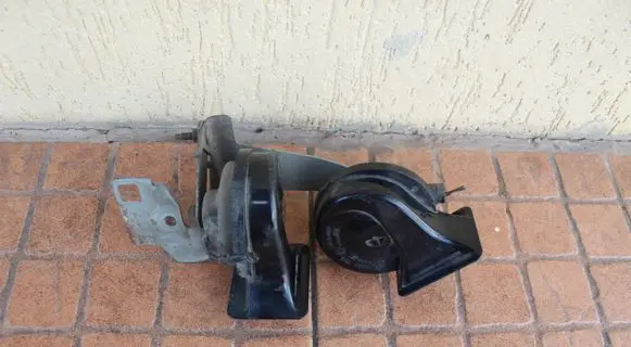 Opel Meriva A Horn signal 6935709