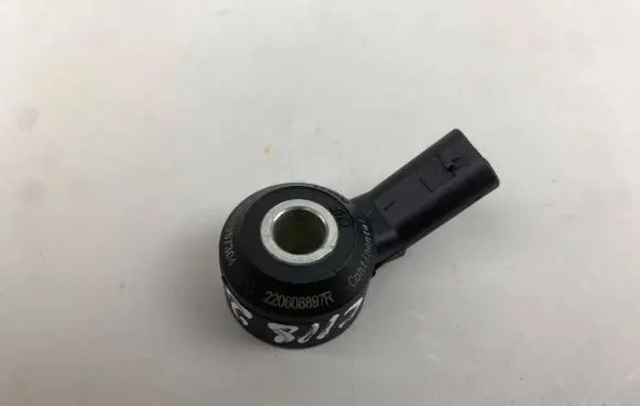 Mercedes-Benz CLA C118 X118 Detonation knock sensor A0009057304