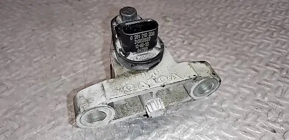 Volvo V60 Crankshaft position sensor 0261210338 31303937