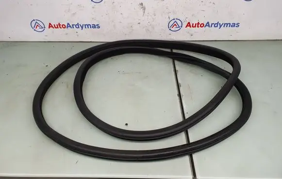 BMW 5 F10 F11 Front door rubber seal 7182269 51767182269