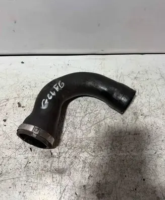 Volkswagen Golf VI Intercooler pipe mounting bracket