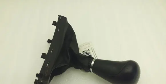 Audi Q7 4L Gear lever shifter trim leather/knob 4L2713139G