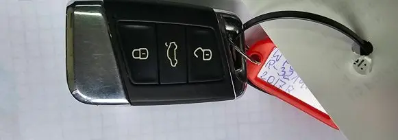 Volkswagen PASSAT B8 Ignition key/card 