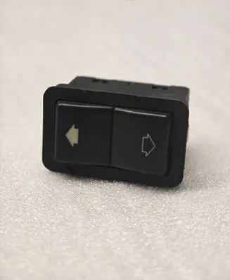 BMW 5 E39 Electric window control switch 8368974