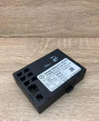 Mercedes-Benz E W211 Gateway control module A2115402545 410213005002