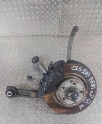 Mercedes-Benz CLS C219 Front wheel hub spindle knuckle