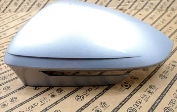 Volkswagen ID.3 Plastic wing mirror trim cover 5LB857537A LZ7G