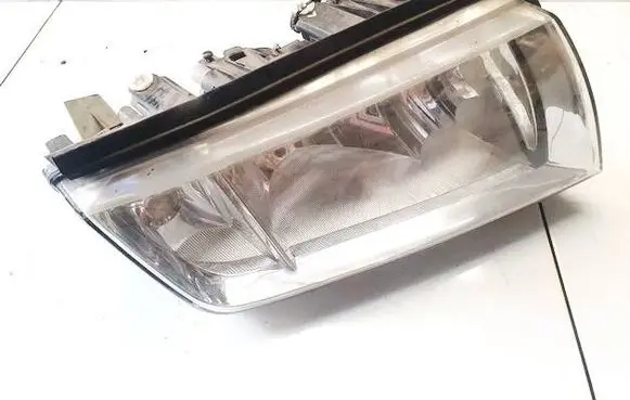 Skoda Fabia Mk1 (6Y) Headlight/headlamp 0866511057m 0866511057mn