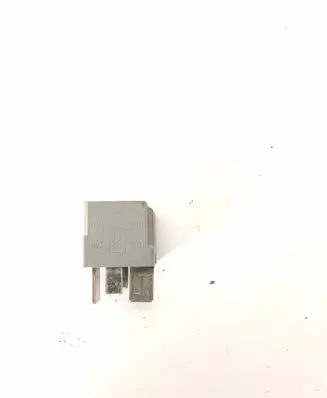 Mercedes-Benz E W211 Other relay 4RA00779307 A0025422319