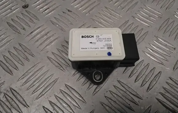 Nissan Qashqai ESP (stability system) control unit 47931JD00A