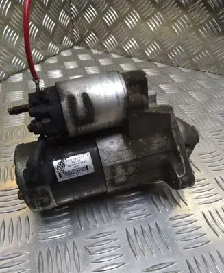 Nissan Juke I F15 Starter motor 8200584675B