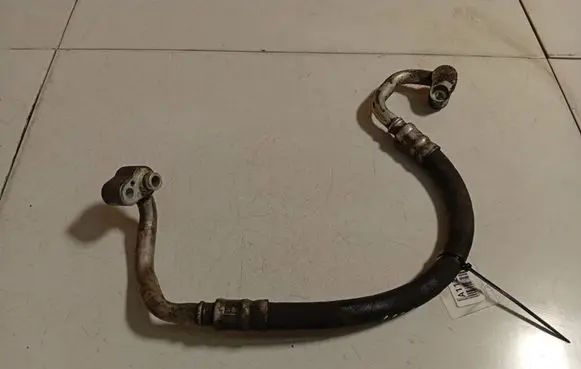 Skoda Superb B6 (3T) Air conditioning (A/C) pipe/hose 