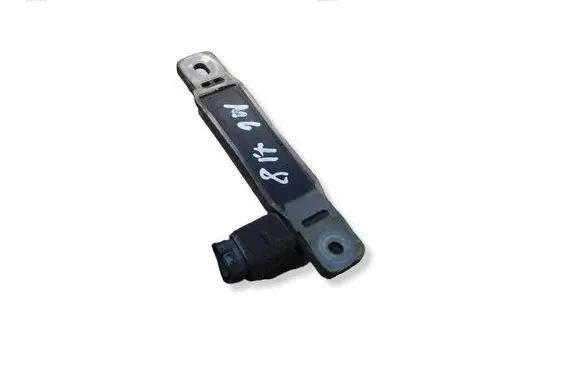 Mazda 6 Airbag deployment crash/impact sensor G33C676N0