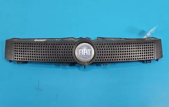 Fiat Panda II Front bumper upper radiator grill 735314236 IMPRK1536350