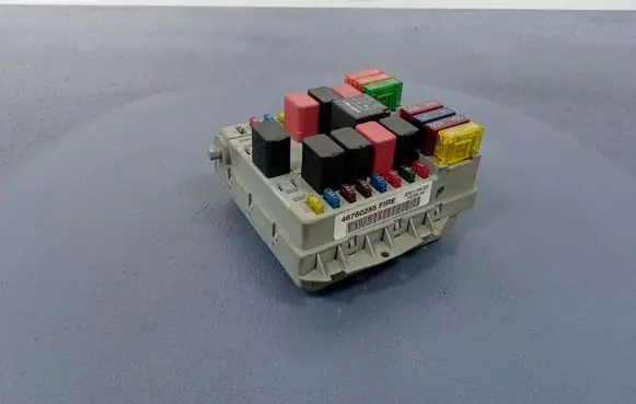 Fiat Punto (188) Fuse box set 46760255