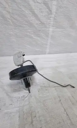 Opel Vivaro Brake booster 472101336R