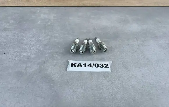 Opel Astra G Spark plug RC10YCC4