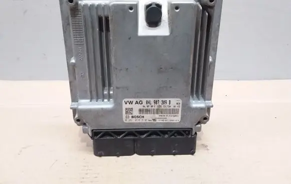 Volkswagen Golf VII Engine control unit/module 04L907309B 0281018510