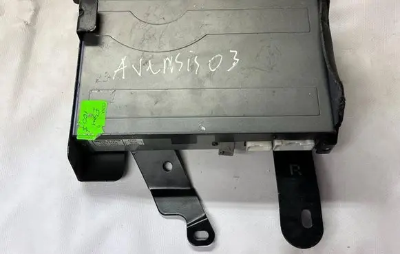 Toyota Avensis T250 CD/DVD changer 0866200870 020814