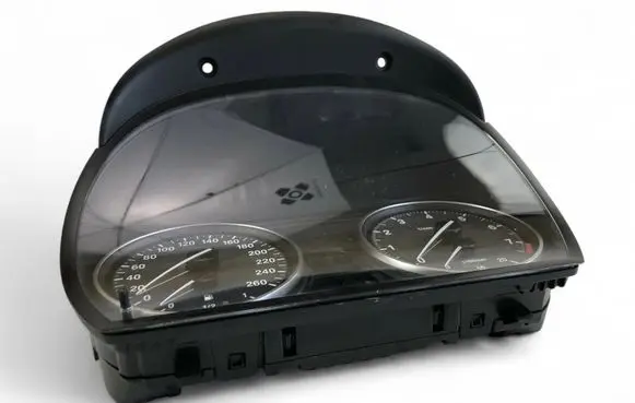 Speedometer (instrument cluster)