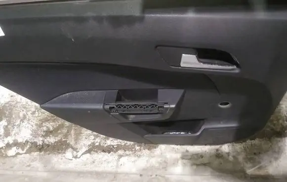 Opel Astra H Rear door card panel trim