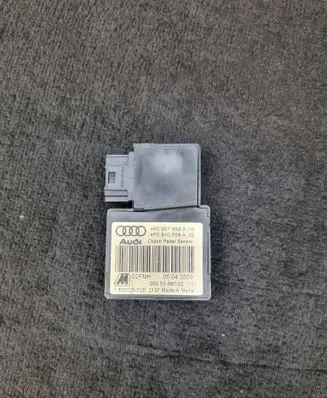 Audi A6 S6 C6 4F Clutch pedal sensor 4F0910658A 4F0907658A