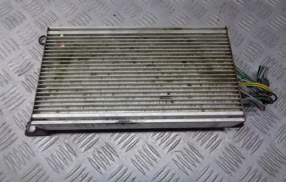 Chrysler Pacifica Sound amplifier 05082009AD