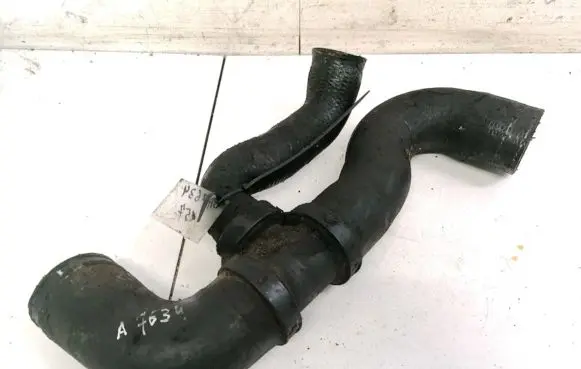 Peugeot 607 Intercooler hose/pipe