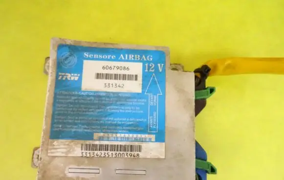 Alfa Romeo 166 Airbag control unit/module 60679086