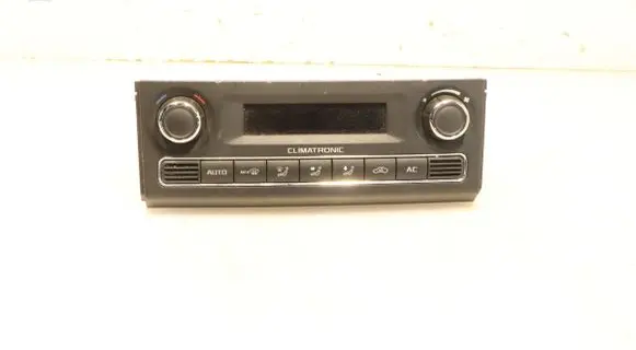 Skoda Fabia Mk2 (5J) Interior fan control switch 5J0907044