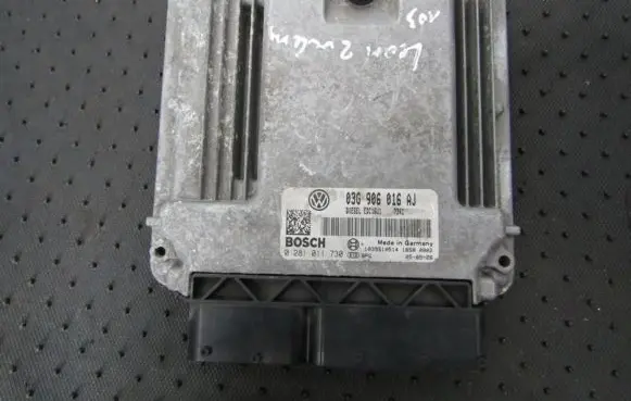 Seat Leon (1P) Engine control unit/module 03g906016aj 0281011730