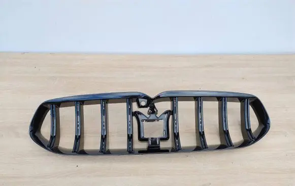 Maserati Grecale Front bumper upper radiator grill 670170829