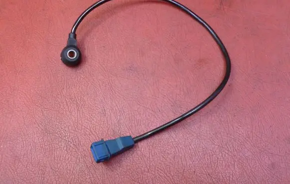 Skoda Fabia Mk1 (6Y) Detonation knock sensor 054905377G
