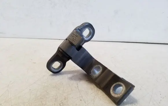 Volvo XC60 Front door upper hinge 31371553