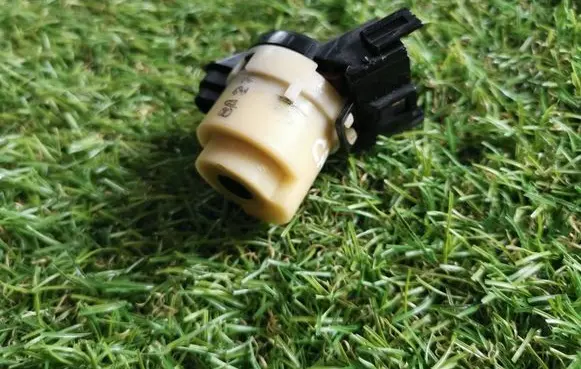 Mitsubishi Carisma Ignition lock contact 