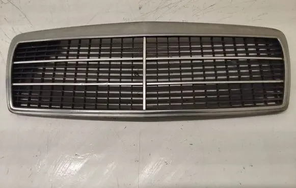 Mercedes-Benz E W210 Front grill 2108880023